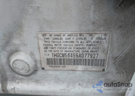 2005 Honda Accord 2.4 Lx z USA, uszkodzony, nr VIN 1HGCM56455A077927